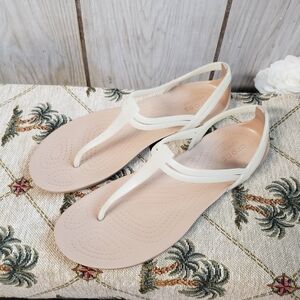 Crocs Comfort Isabella Woman’s Size 7 T-Strap Thong Rubber Sandal Oyster Gold